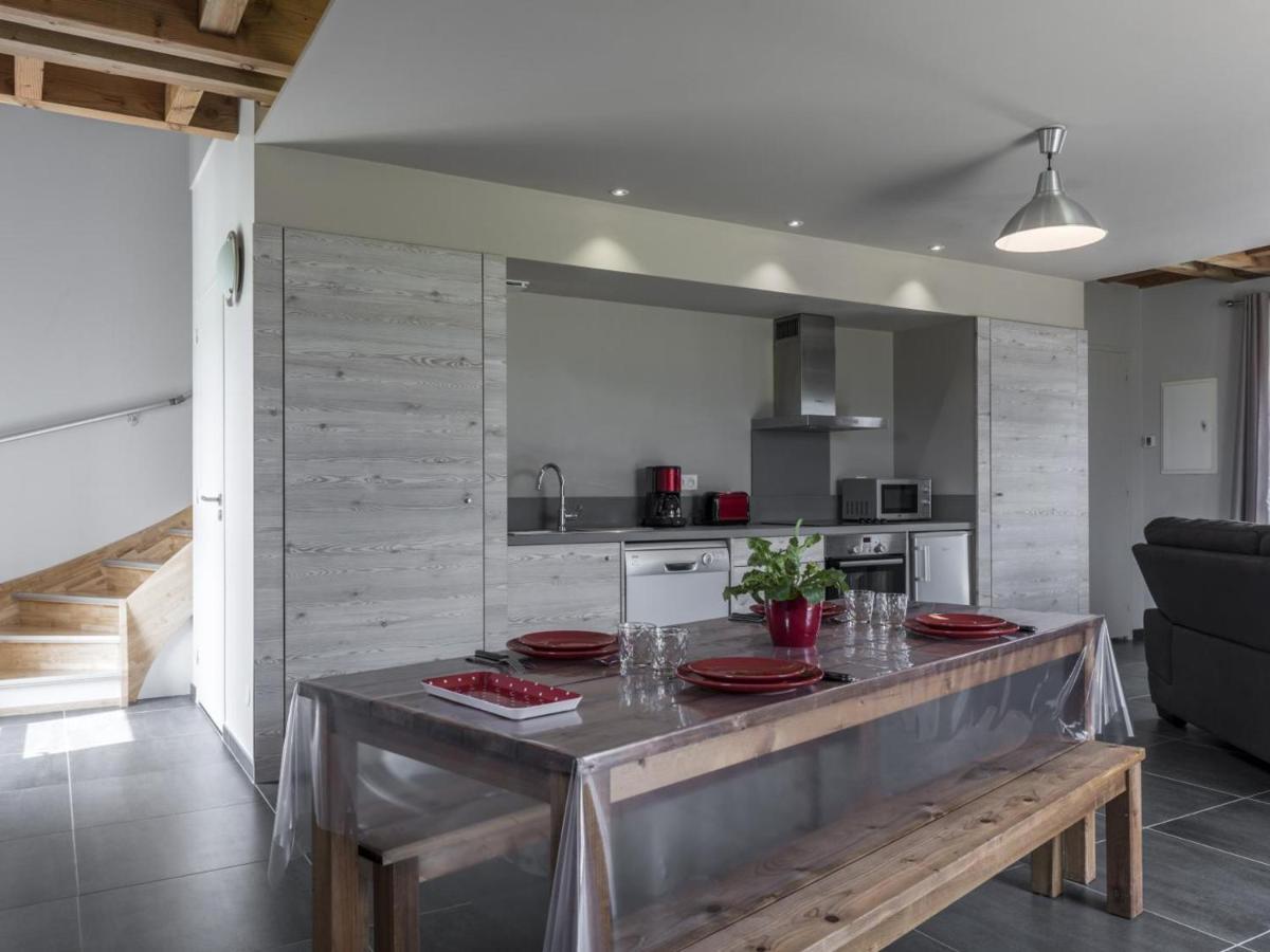 Gite Renove Avec Terrasse, Poele A Bois Et Wifi A Chapeau - Fr-1-489-79 Экстерьер фото