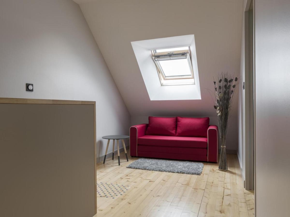 Gite Renove Avec Terrasse, Poele A Bois Et Wifi A Chapeau - Fr-1-489-79 Экстерьер фото